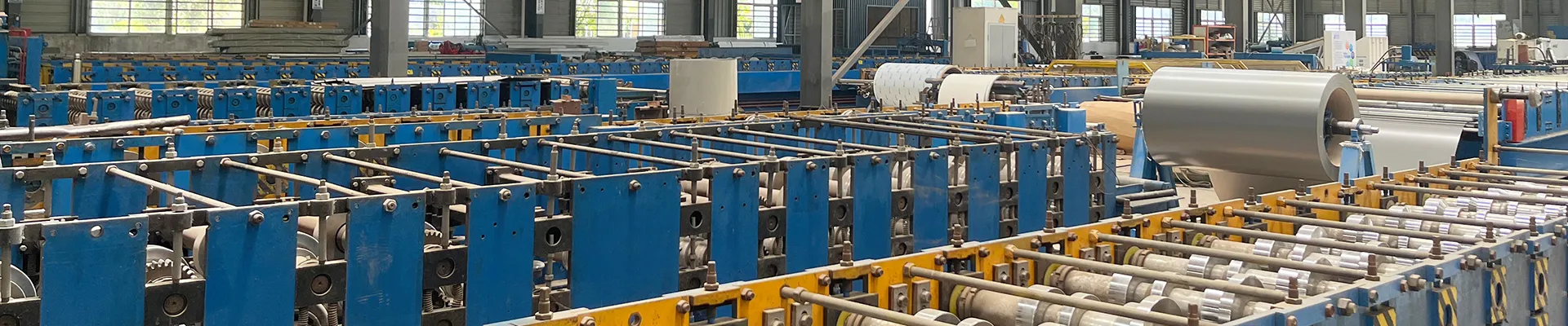 مصنع الهياكل الفولاذية ومواد البناء