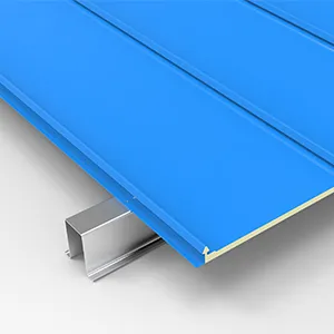 ضع لوح الساندويتش للسقف في مكانها.