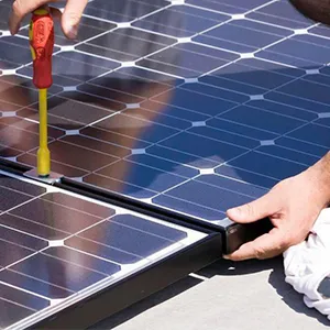 ثبيت اللوح الشمسي بإحكام