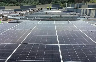 ألواح أسطح ذات تثبيت مخفي لنظام BIPV