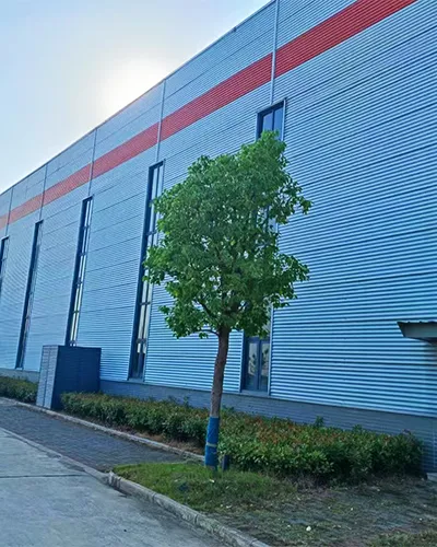 ألواح جدران معدنية ذات تثبيت مخفي